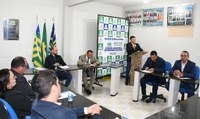 Câmara de Santana do PI destaca visita do governador e aprova requerimentos em sessão ordinária