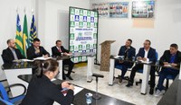 Câmara de Santana do PI realiza sessão ordinária com apresentação de requerimentos e propostas