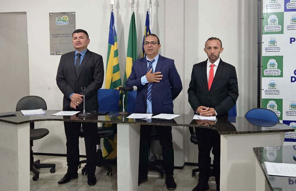 Câmara de Santana do Piauí realiza primeira sessão ordinária sob nova Presidência